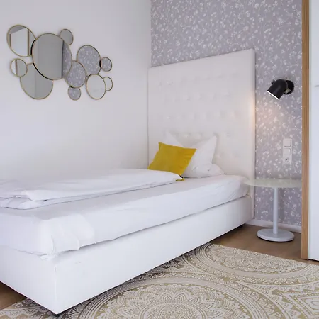 Hotel Domizil 4*